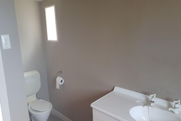 Photo of property in 6 George Street, Waimate, 7924