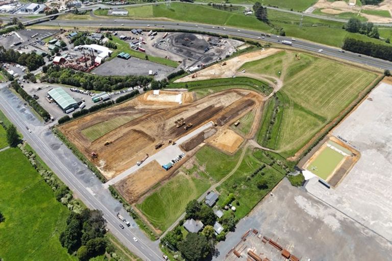 Photo of property in 1159 Great South Road, Runciman, Drury, 2578