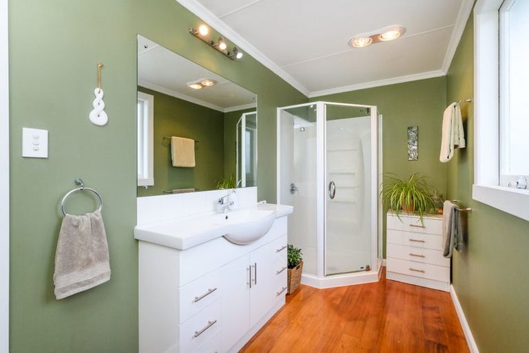 Photo of property in 33 College Street, Awapuni, Palmerston North, 4412