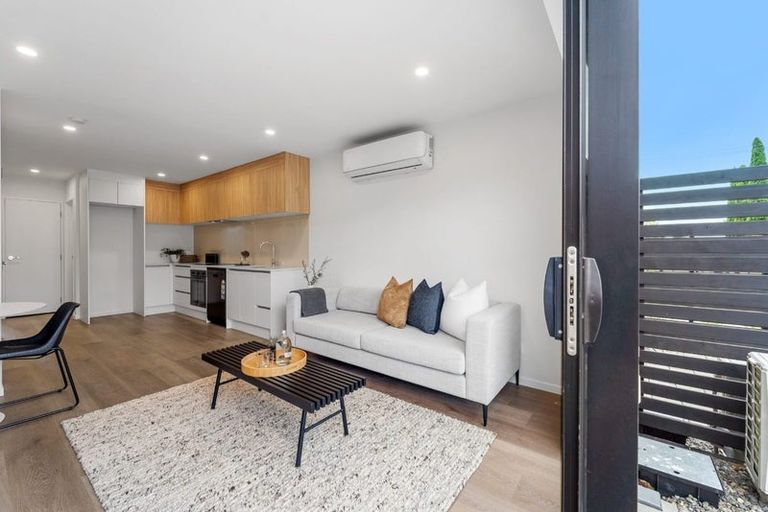 Photo of property in 6/25 Jabuka Street, Glen Eden, Auckland, 0602