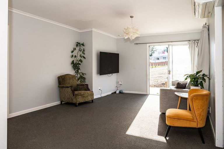 Photo of property in 26 Jillett Street, Titahi Bay, Porirua, 5022