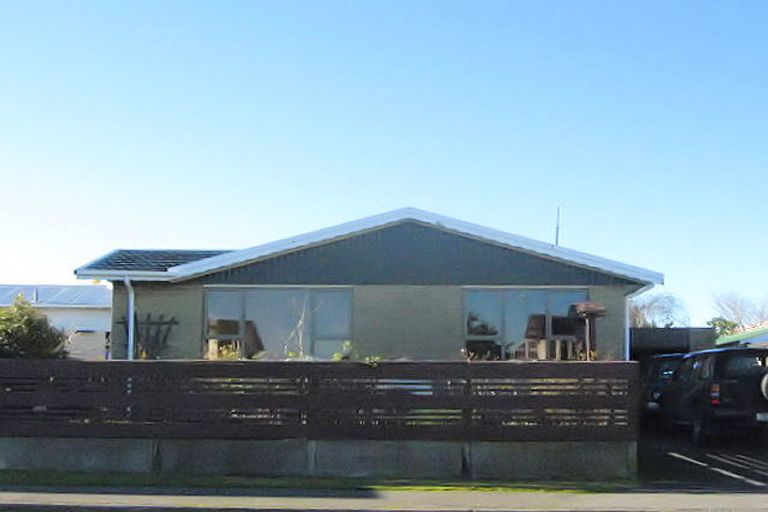Photo of property in 77 Lindisfarne Street, Richmond, Invercargill, 9810