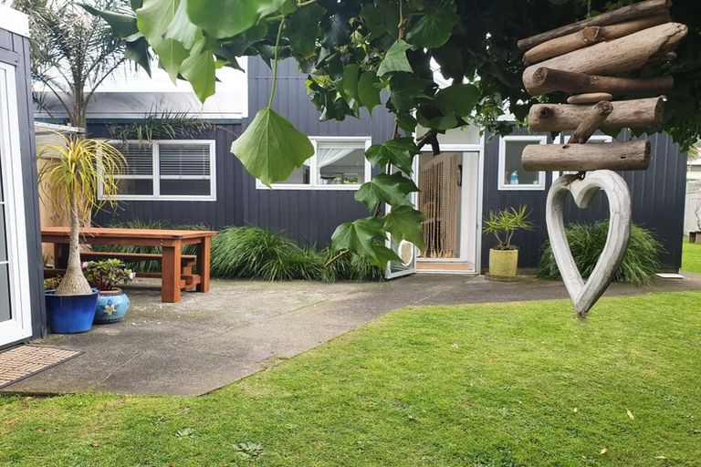 Photo of property in 83b Ngamotu Road, Spotswood, New Plymouth, 4310
