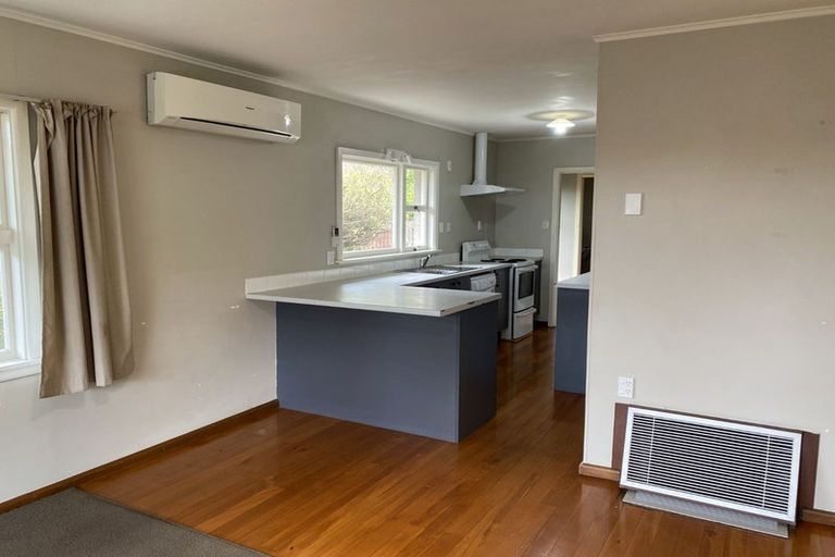 Photo of property in 17 Reading Street, Upper Riccarton, Christchurch, 8041