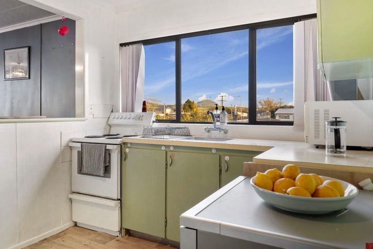 Photo of property in 105 Rangatira Drive, Mangakino, 3421