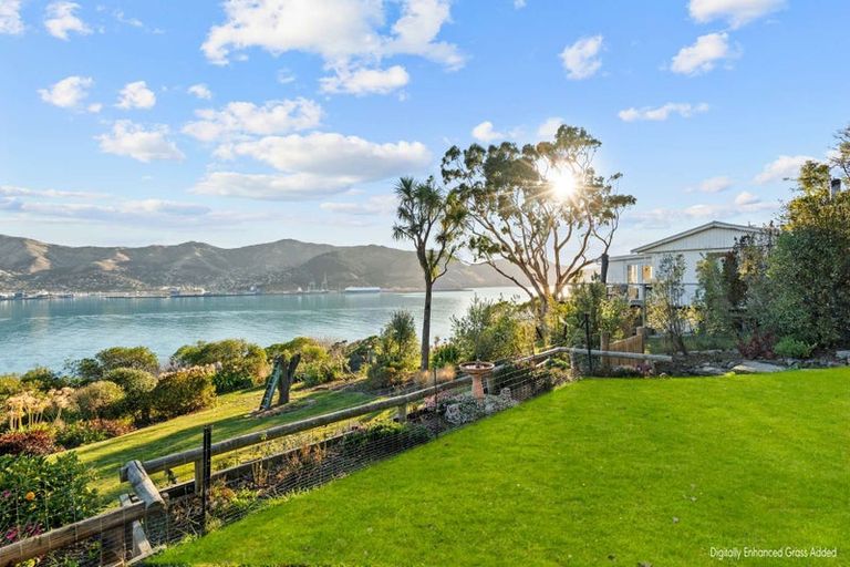 Photo of property in 33 Ranui Crescent, Diamond Harbour, Lyttelton, 8971
