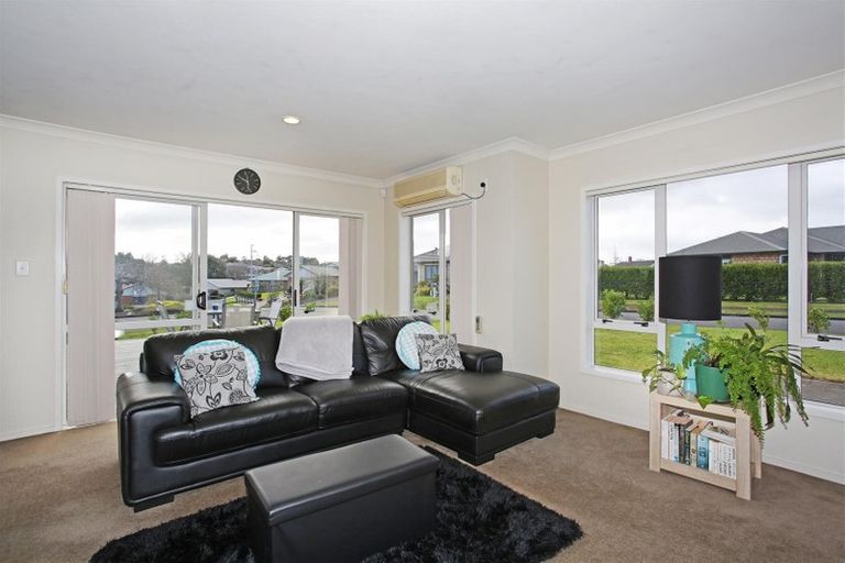 Photo of property in 1 Trillick Place, Tuakau, 2121