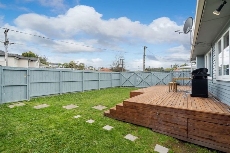 Photo of property in 1/9 Merriefield Avenue, Forrest Hill, Auckland, 0620