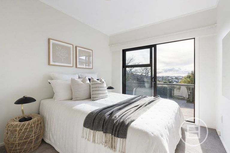 Photo of property in 11 Beatrice Avenue, Hillcrest, Auckland, 0627