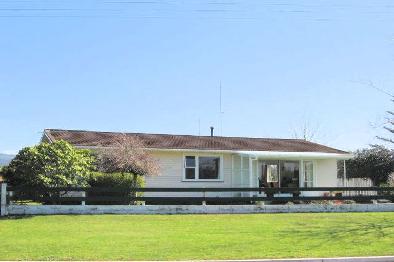 Photo of property in 14 Cook Drive, Whitianga, 3510