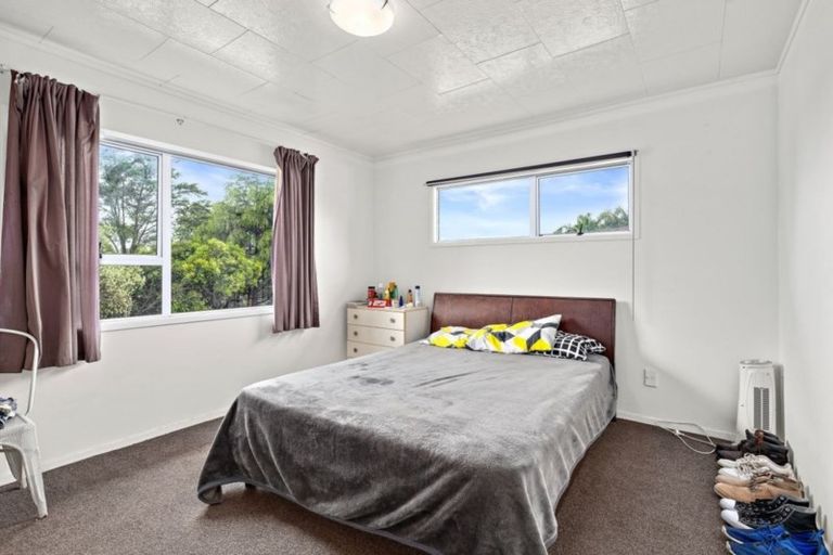 Photo of property in 7 Landsdale Place, Massey, Auckland, 0614