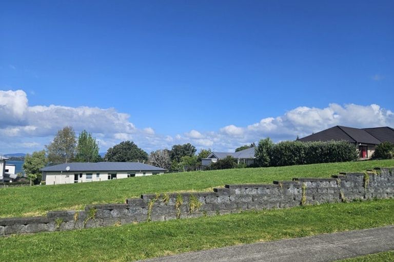 Photo of property in 37 Margaret Drive, Omokoroa, 3114