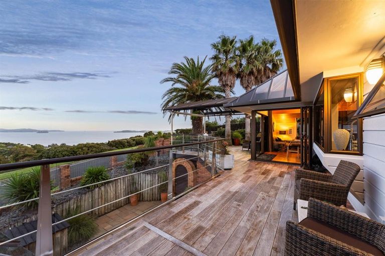 Photo of property in 5 Kotare Place, Sandspit, Warkworth, 0982