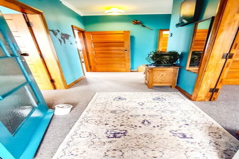 Photo of property in 23 Osborne Street, Riverton/aparima, Riverton, 9822