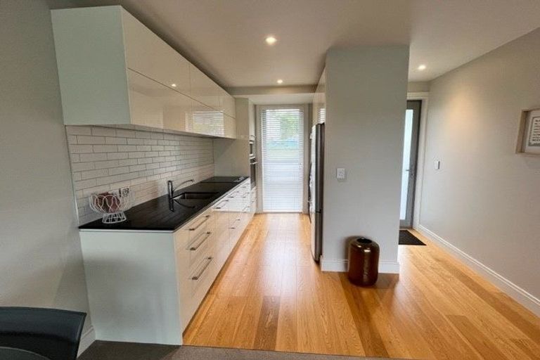 Photo of property in 23 Rangitoto View Road, Cockle Bay, Auckland, 2014