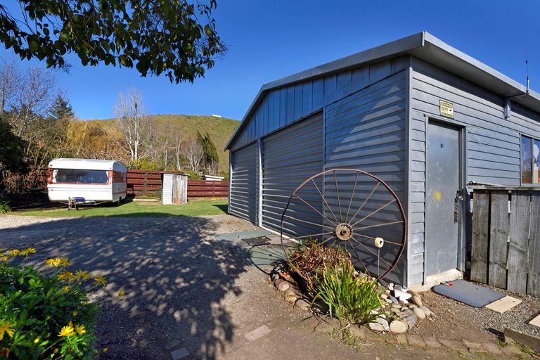 Photo of property in 150 Lord Rutherford Road South, Brightwater, 7022