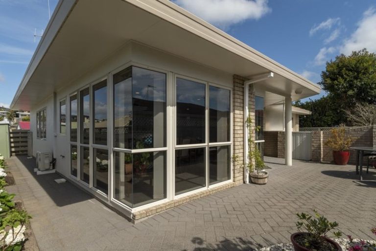 Photo of property in 9b Lilac Place, Otumoetai, Tauranga, 3110