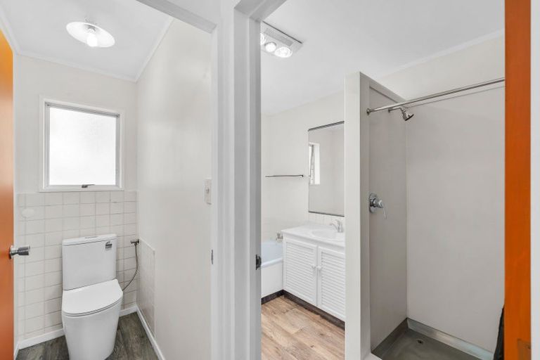 Photo of property in 3 Rika Place, Kawaha Point, Rotorua, 3010