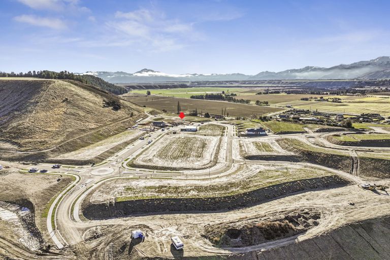 Photo of property in 4 Midrun Lane, Luggate, 9382