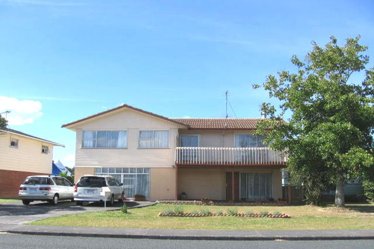 Photo of property in 128 Sycamore Drive, Sunnynook, Auckland, 0620