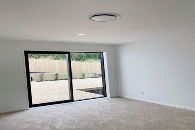 Photo of property in 40 Taikura Avenue, Red Beach, 0932