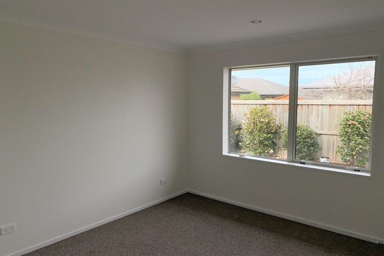 Photo of property in 44 Cairnbrae Drive, Prebbleton, 7604