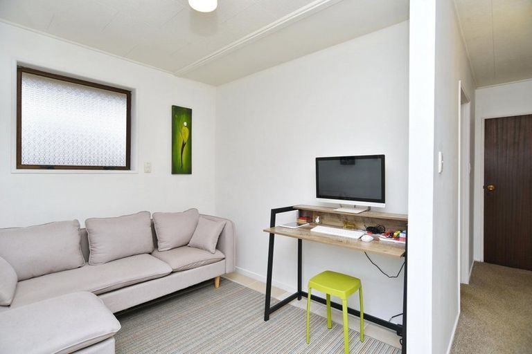 Photo of property in 106 Blackett Street, Rangiora, 7400