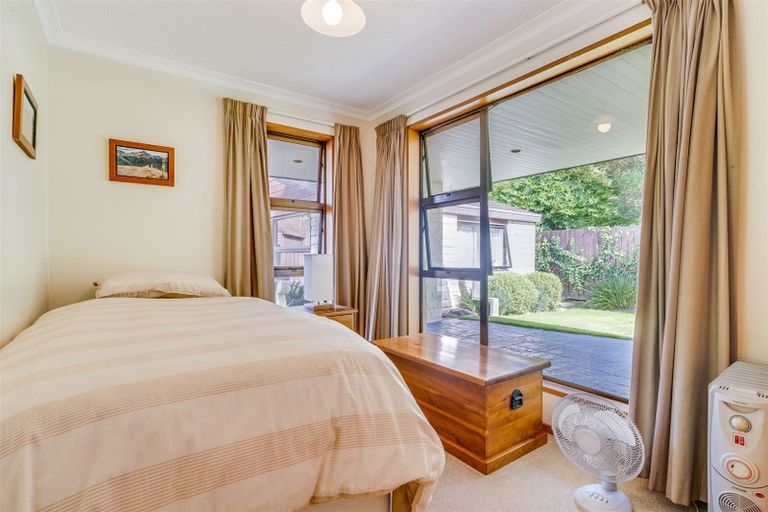 Photo of property in 8 Thurlestone Place, Burnside, Christchurch, 8053