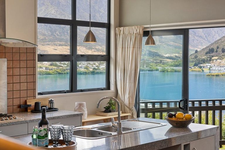 Photo of property in 25a Marina Drive, Frankton, Queenstown, 9300
