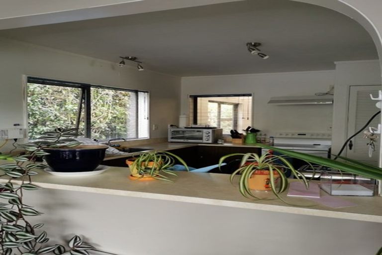 Photo of property in 38 Kapanui Road, Waikanae, 5036