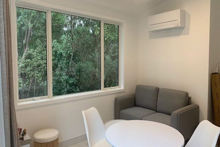 Photo of property in 1/38 Noeleen Street, Glenfield, Auckland, 0629