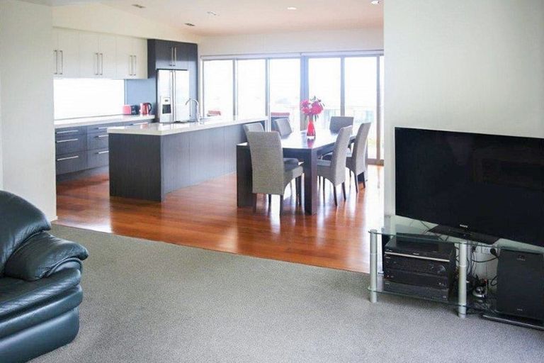 Photo of property in 4 Ravello Rise, Flat Bush, Auckland, 2019
