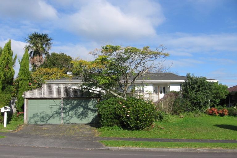 Photo of property in 7 Deodar Place, Totara Heights, Auckland, 2105