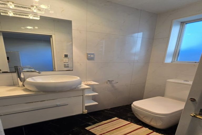 Photo of property in 91 Flat Bush School Road, Flat Bush, Auckland, 2019