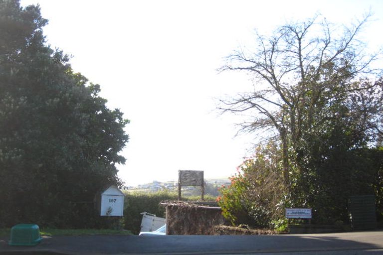 Photo of property in 187 Hackthorne Road, Cashmere, Christchurch, 8022