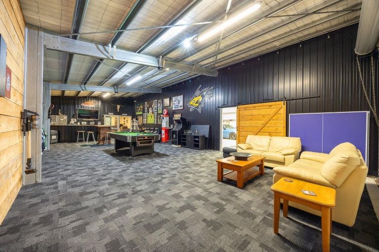 Photo of property in 583 State Highway 16, Kumeu, 0891