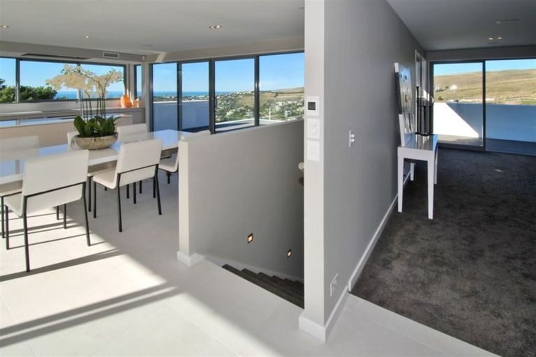 Photo of property in 220 Clifton Terrace, Clifton, Christchurch, 8081