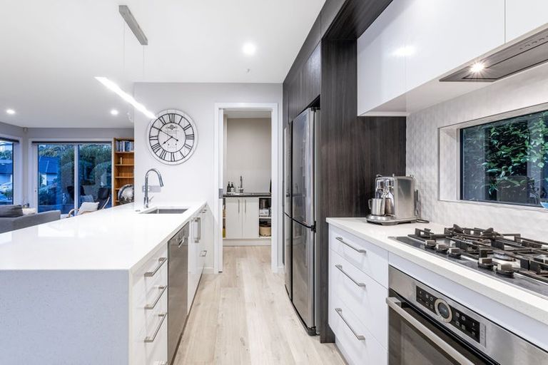 Photo of property in 187 Navigation Drive, Whitby, Porirua, 5024