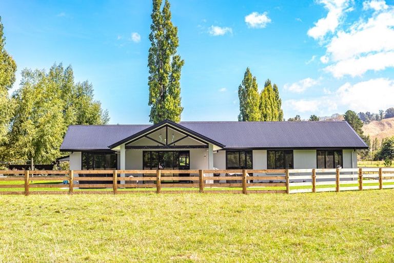 Photo of property in 52 Delhi Avenue, Aramoho, Whanganui, 4500