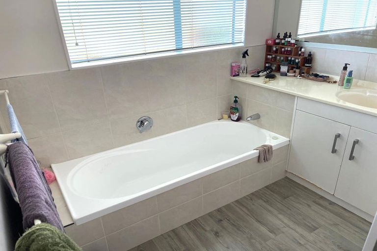 Photo of property in 30 Saint Andrews Drive, Bethlehem, Tauranga, 3110