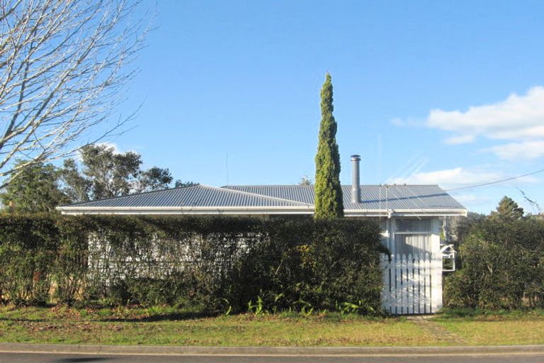 Photo of property in 2 Wessex Street, Tikipunga, Whangarei, 0112