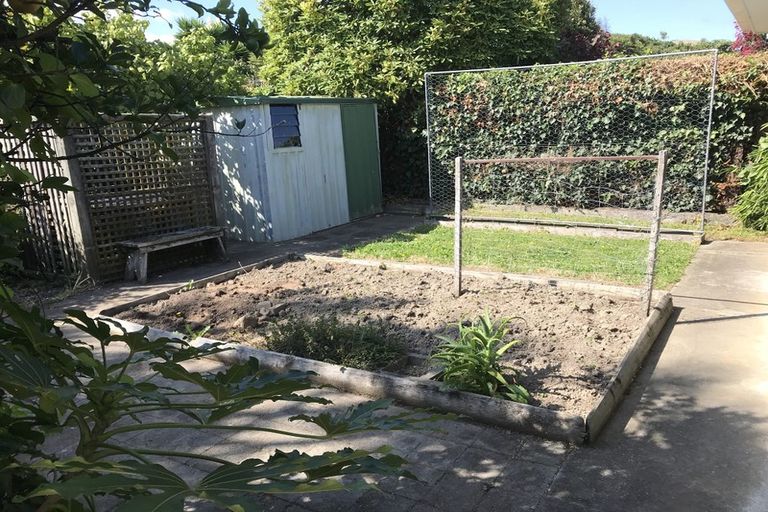 Photo of property in 7 Windsor Avenue, Waikanae, 5036