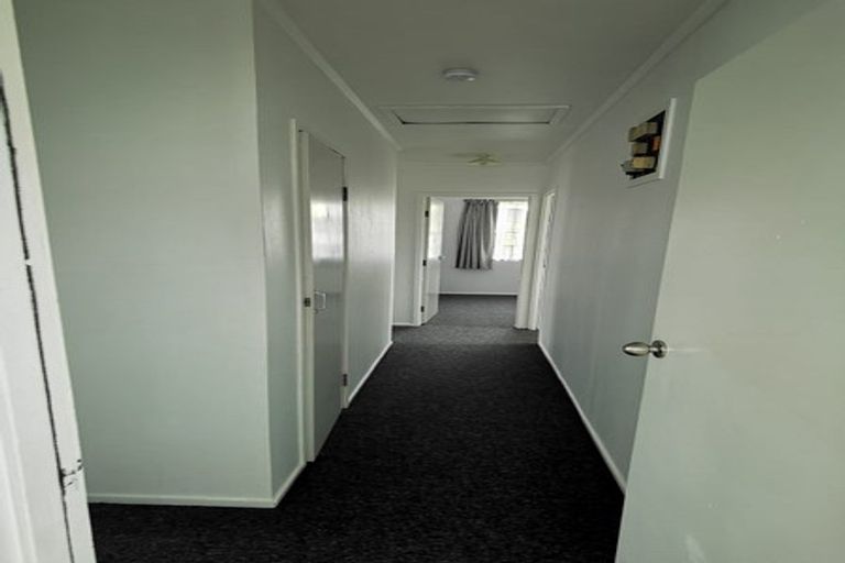 Photo of property in 4 Marybeth Place, Rosehill, Papakura, 2113