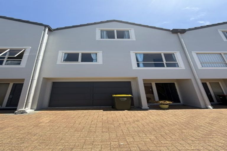 Photo of property in 14/57 Gladstone Road, Northcote, Auckland, 0627