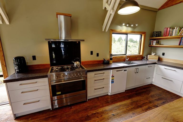 Photo of property in 172 Whakamara Road, Manutahi, Hawera, 4672