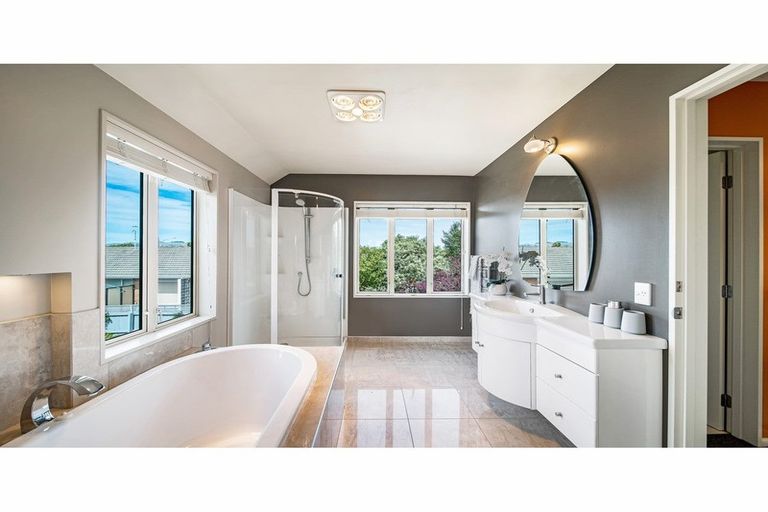 Photo of property in 20a Wharenui Road, Upper Riccarton, Christchurch, 8041