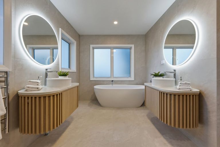 Photo of property in 5 Lucas Creek Way, Albany, Auckland, 0632