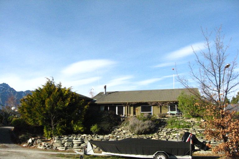 Photo of property in 25 Oregon Drive, Kelvin Heights, Queenstown, 9300