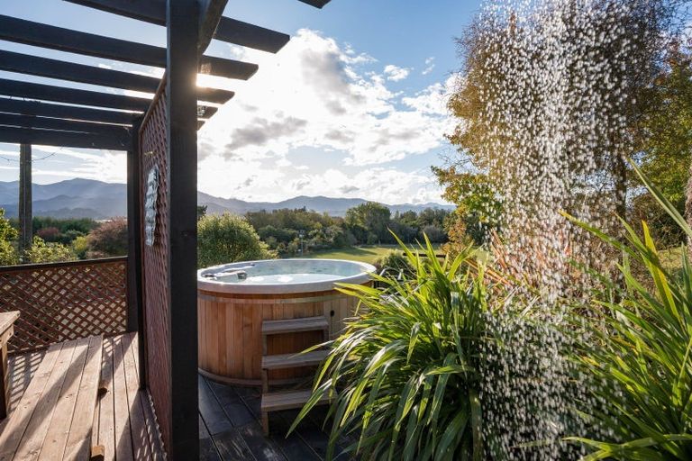 Photo of property in 23 School Road, Lower Moutere, Upper Moutere, 7175