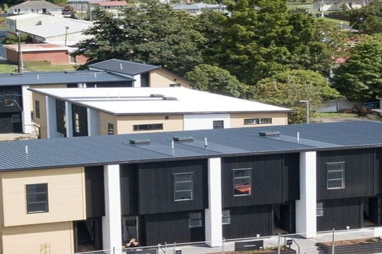 Photo of property in 4/240 Stokes Valley Road, Stokes Valley, Lower Hutt, 5019